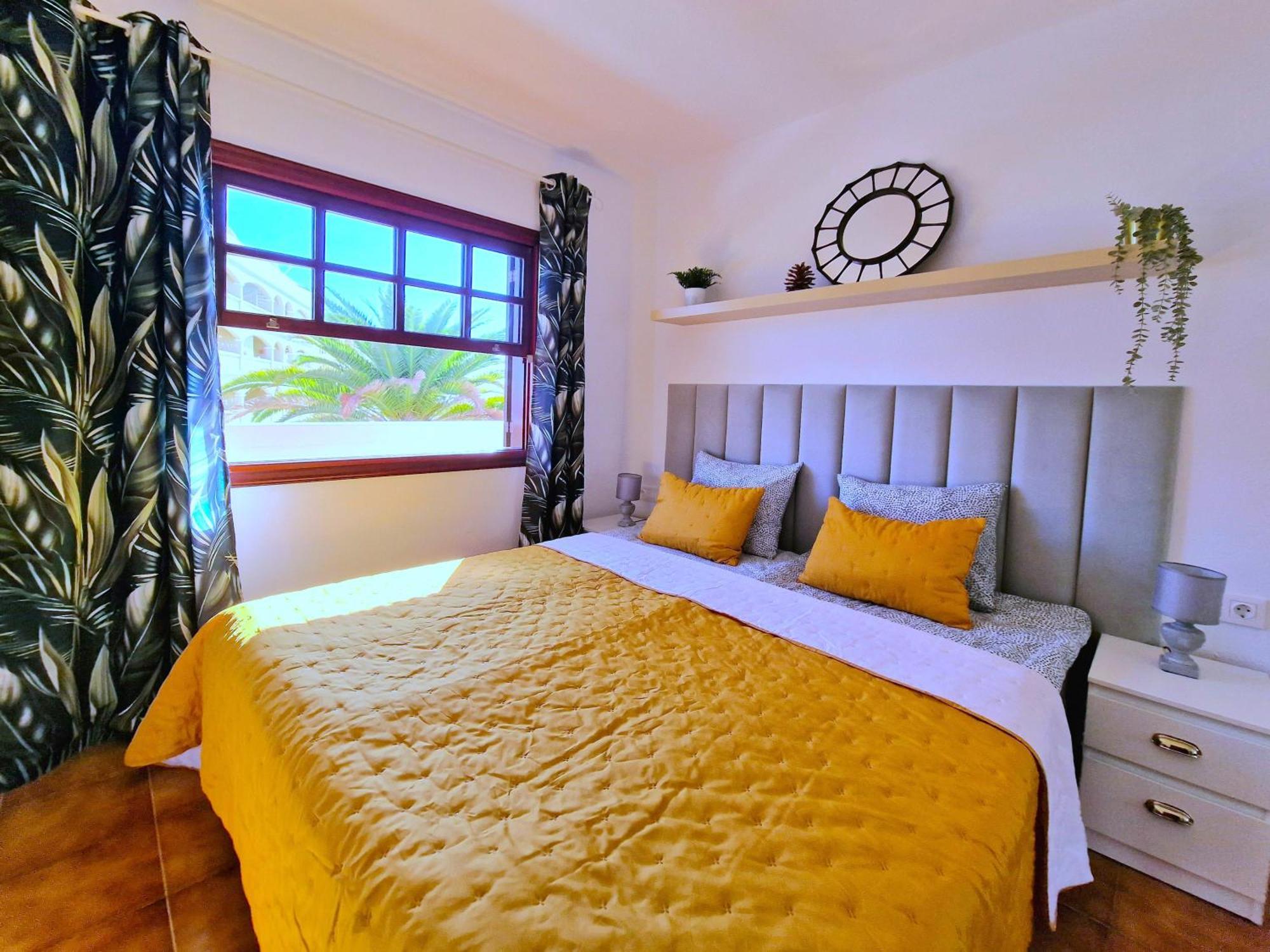Strelitzia Apartment - Ocean View & Heated Pool San Miguel de Abona Exterior photo