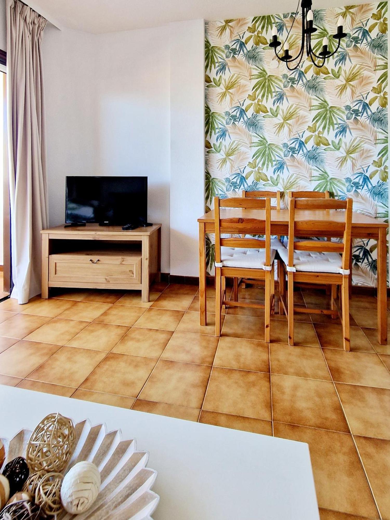 Strelitzia Apartment - Ocean View & Heated Pool San Miguel de Abona Exterior photo